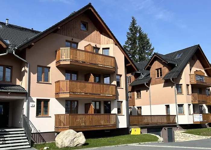 Nad Lomnica, Sun & Snow *